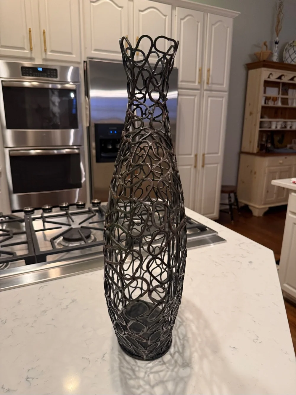 Metal Wire Floor Vase modern black